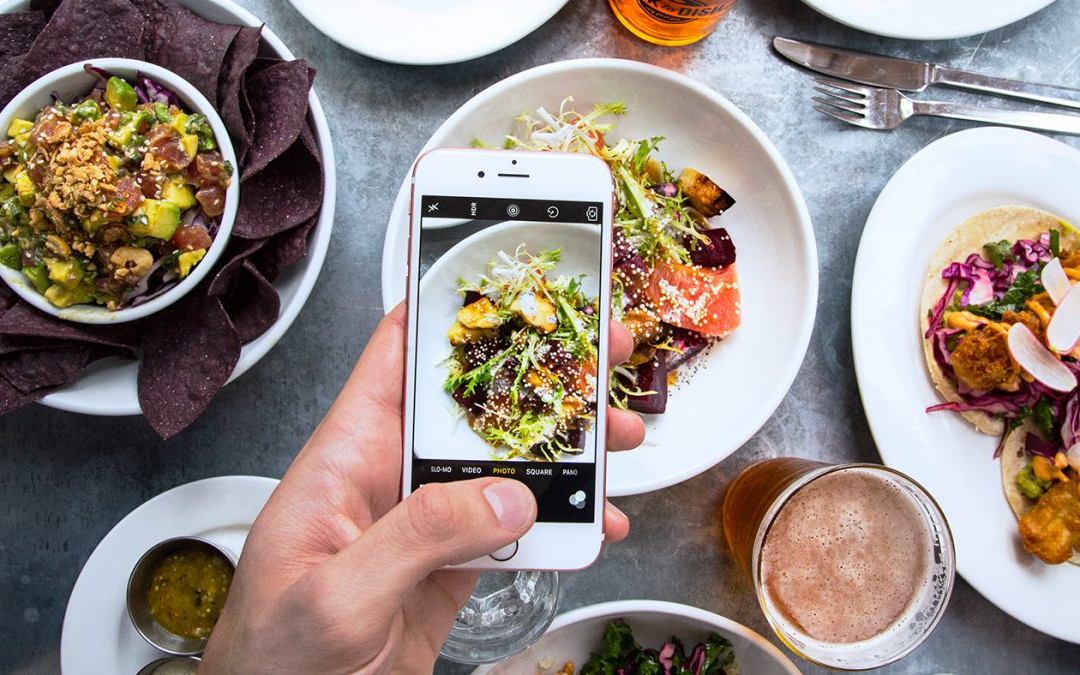 Como usa un cliente las RRSS para buscar un restaurante