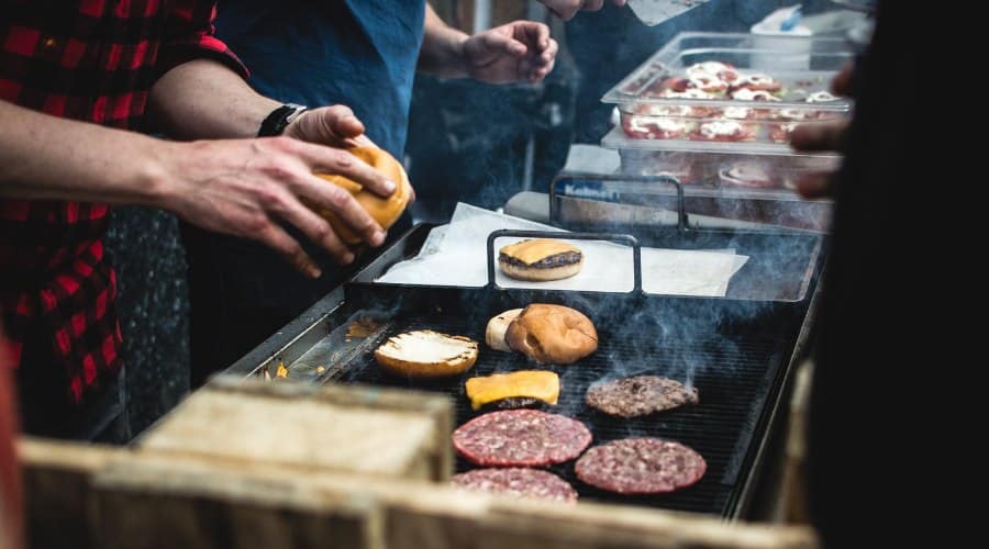 Hamburguesas a la parrilla bbq