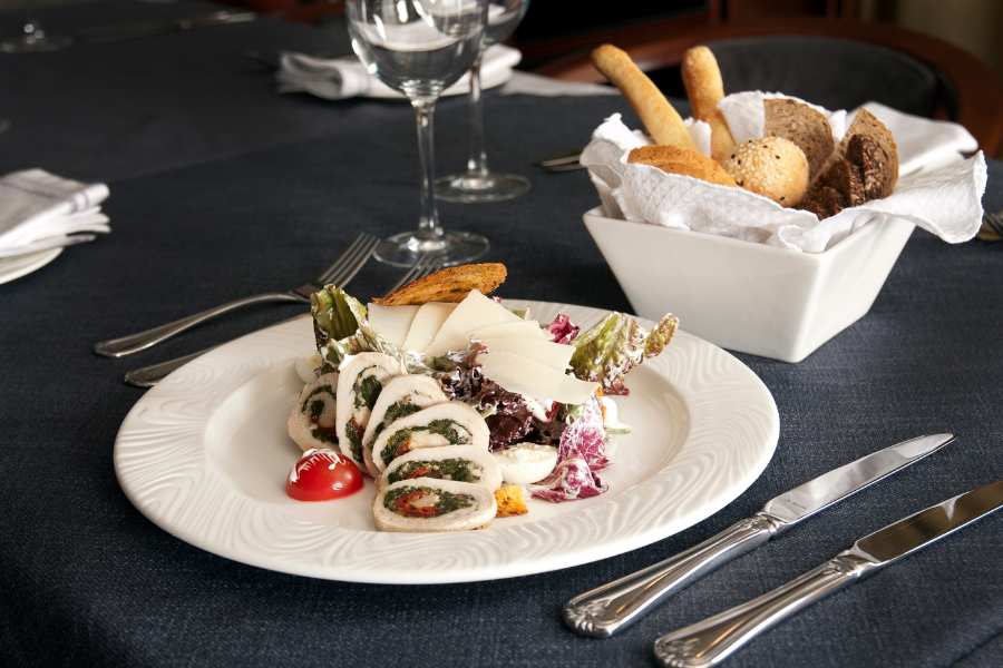 Platos de comida en restaurantes Como ahorrar en un restaurante