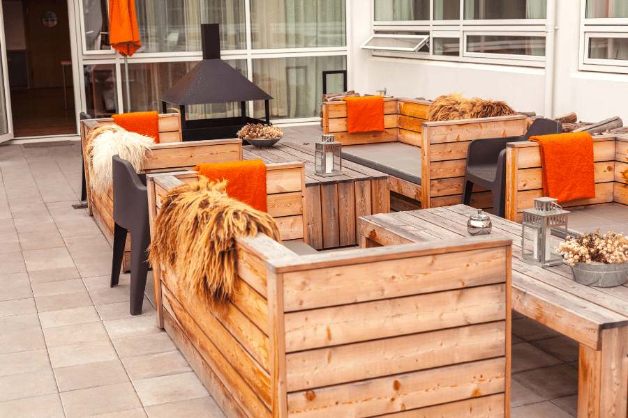 Ideas para decorar tu terraza de bar con un estilo vintage