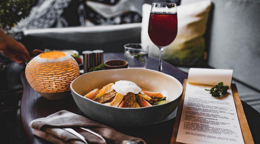 carta menu con productos de temporada Como utilizar productos de temporada en la carta de tu restaurante