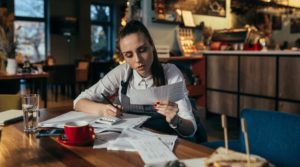 Gastos mensuales de un bar que debes tener en cuenta